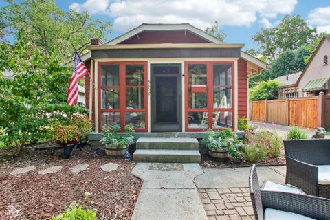 Photo of 5607 Carrollton Avenue, Indianapolis, IN 46220 (MLS # 22127664)