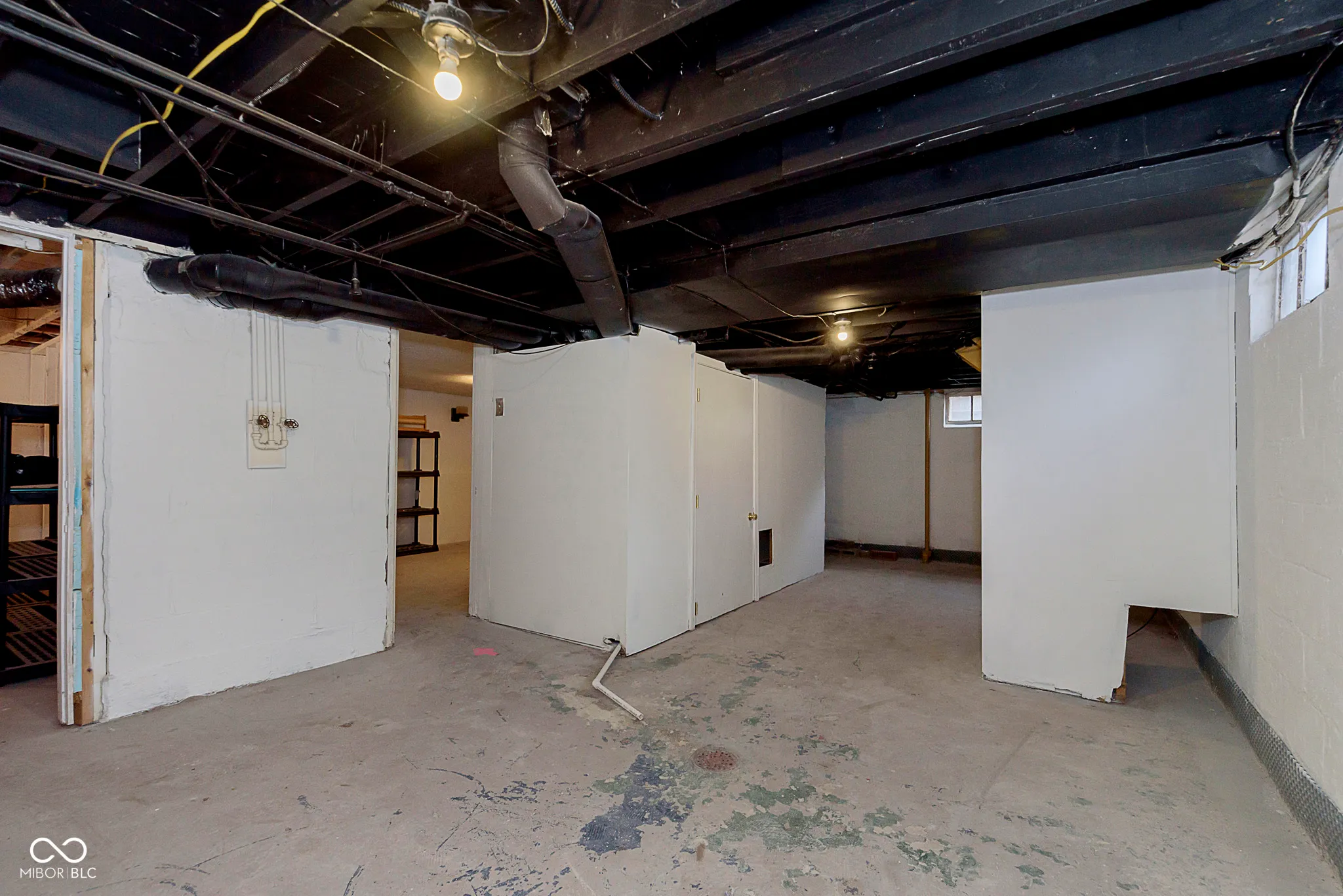 Indianapolis, Indiana 46220, United States, 2 Bedrooms Bedrooms, ,1 BathroomBathrooms,Residential,Pending,14786