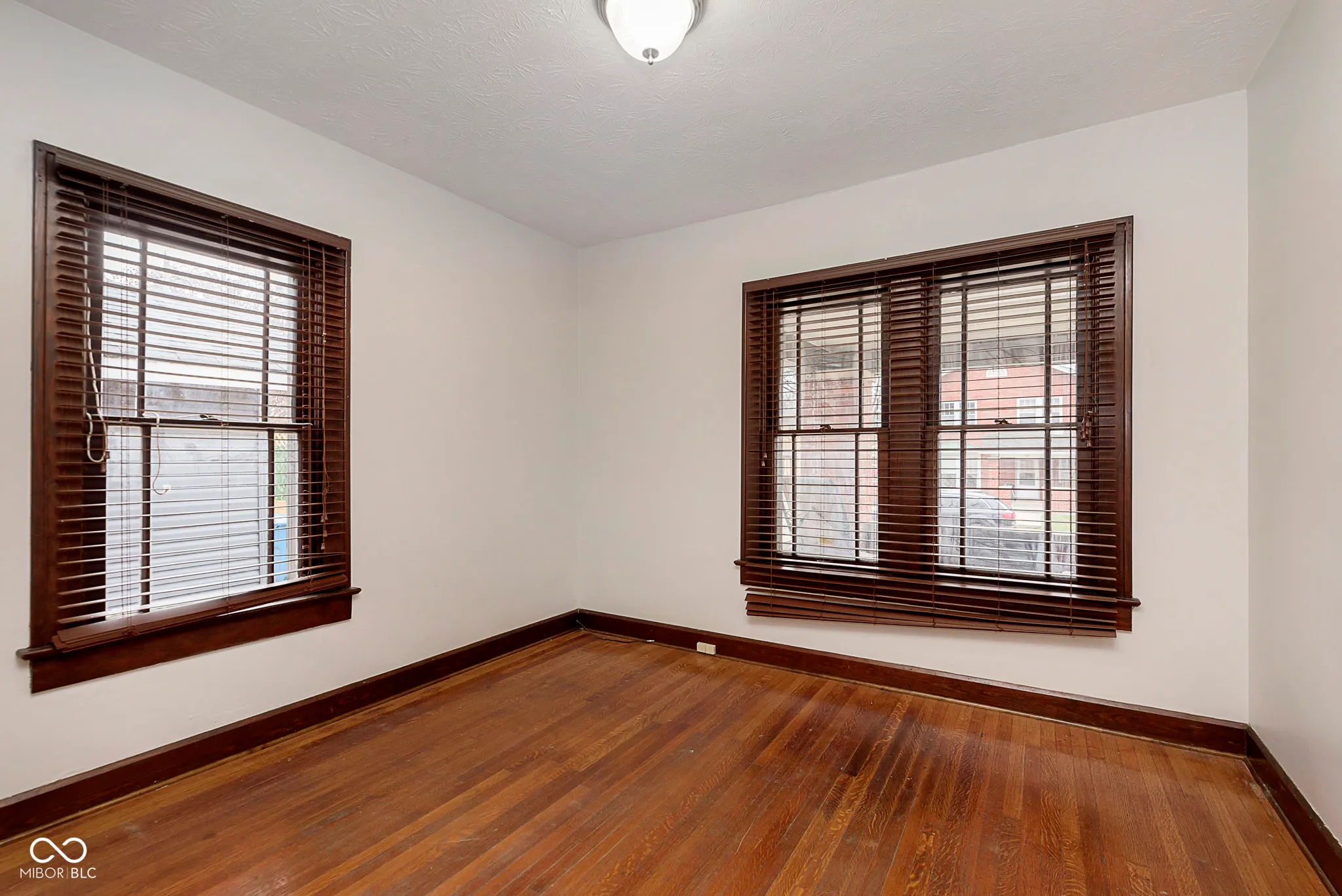 Indianapolis, Indiana 46220, United States, 2 Bedrooms Bedrooms, ,1 BathroomBathrooms,Residential,Pending,14786