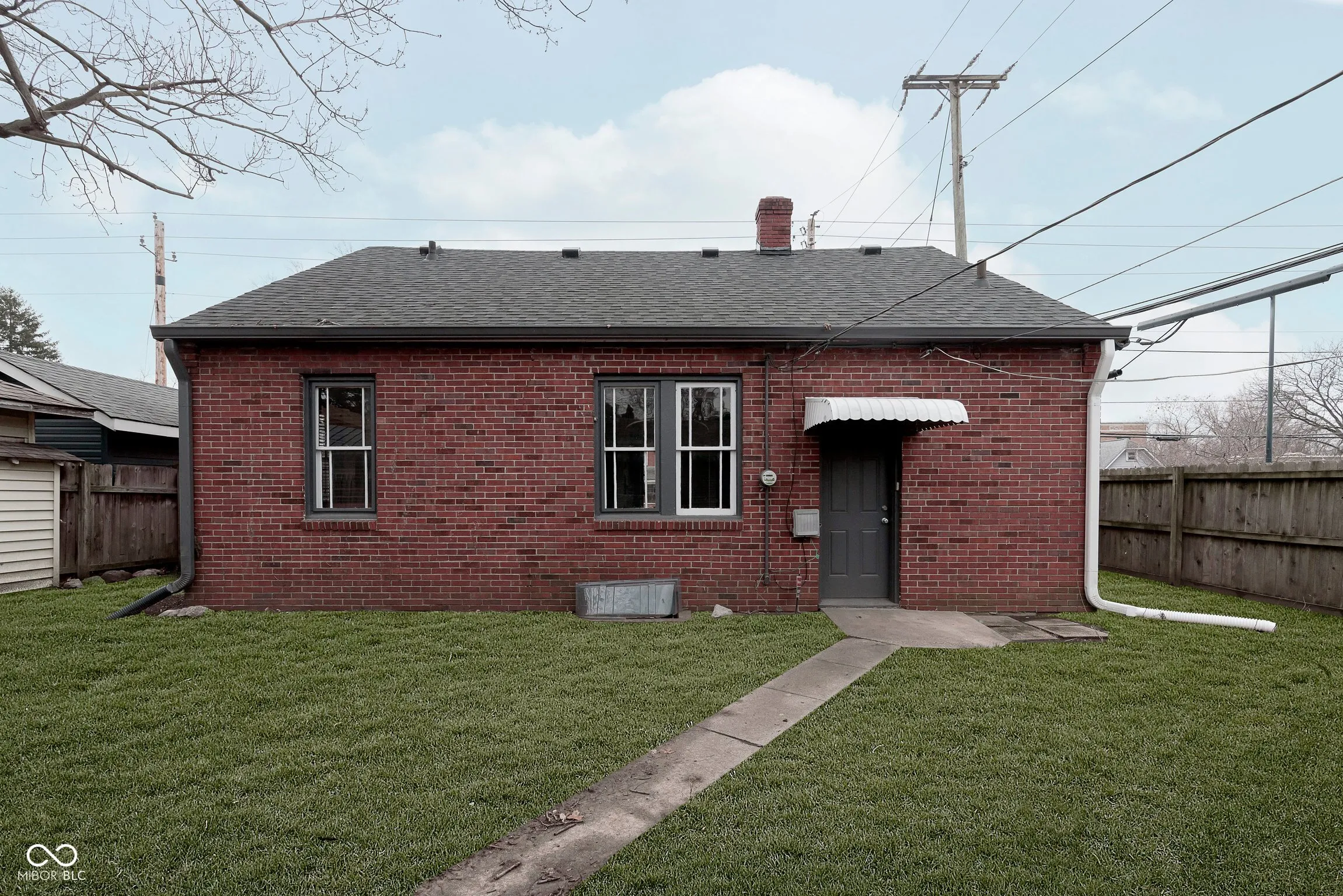 Indianapolis, Indiana 46220, United States, 2 Bedrooms Bedrooms, ,1 BathroomBathrooms,Residential,Pending,14786