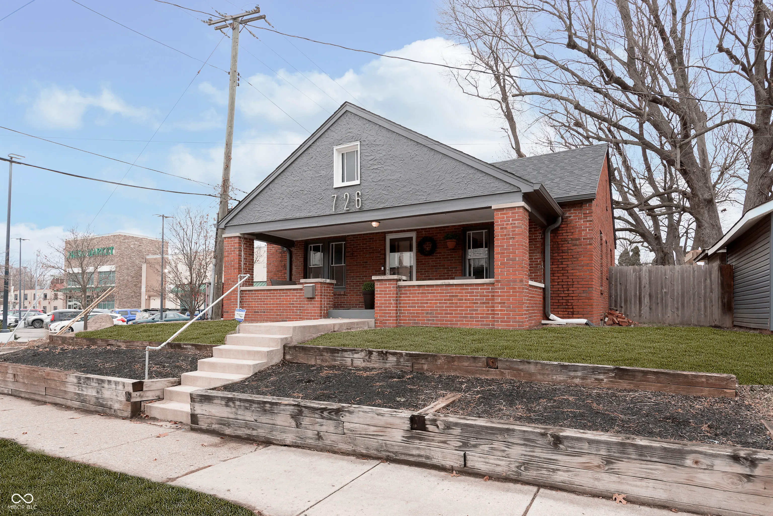 Indianapolis, Indiana 46220, United States, 2 Bedrooms Bedrooms, ,1 BathroomBathrooms,Residential,Pending,14786