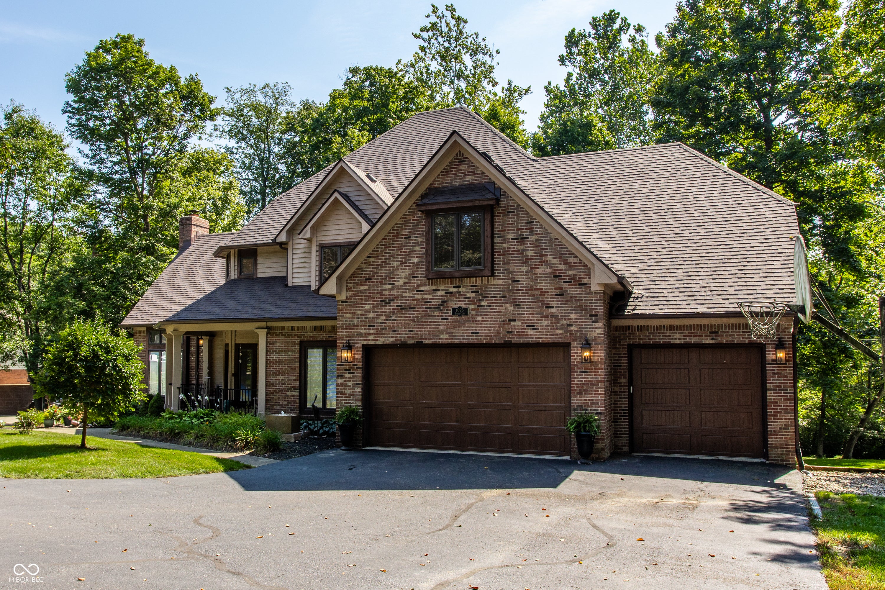 1093 Timber Climb Drive
