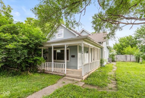 Photo of 1124 E Perry Street, Indianapolis, IN 46227 (MLS # 22105076)