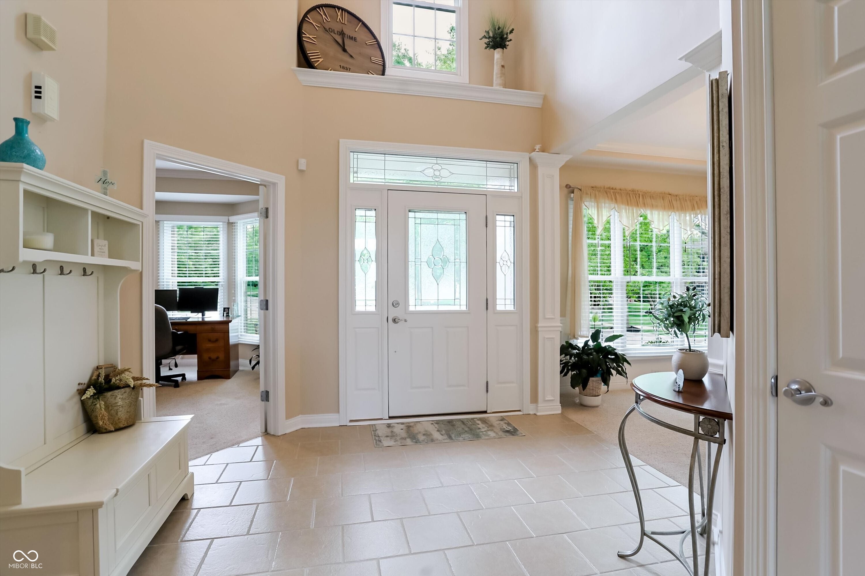 896 Silverleaf Drive
