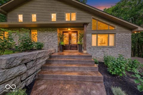 Photo of 12 Mill Run Court, Fishers, IN 46038 (MLS # 22112598)