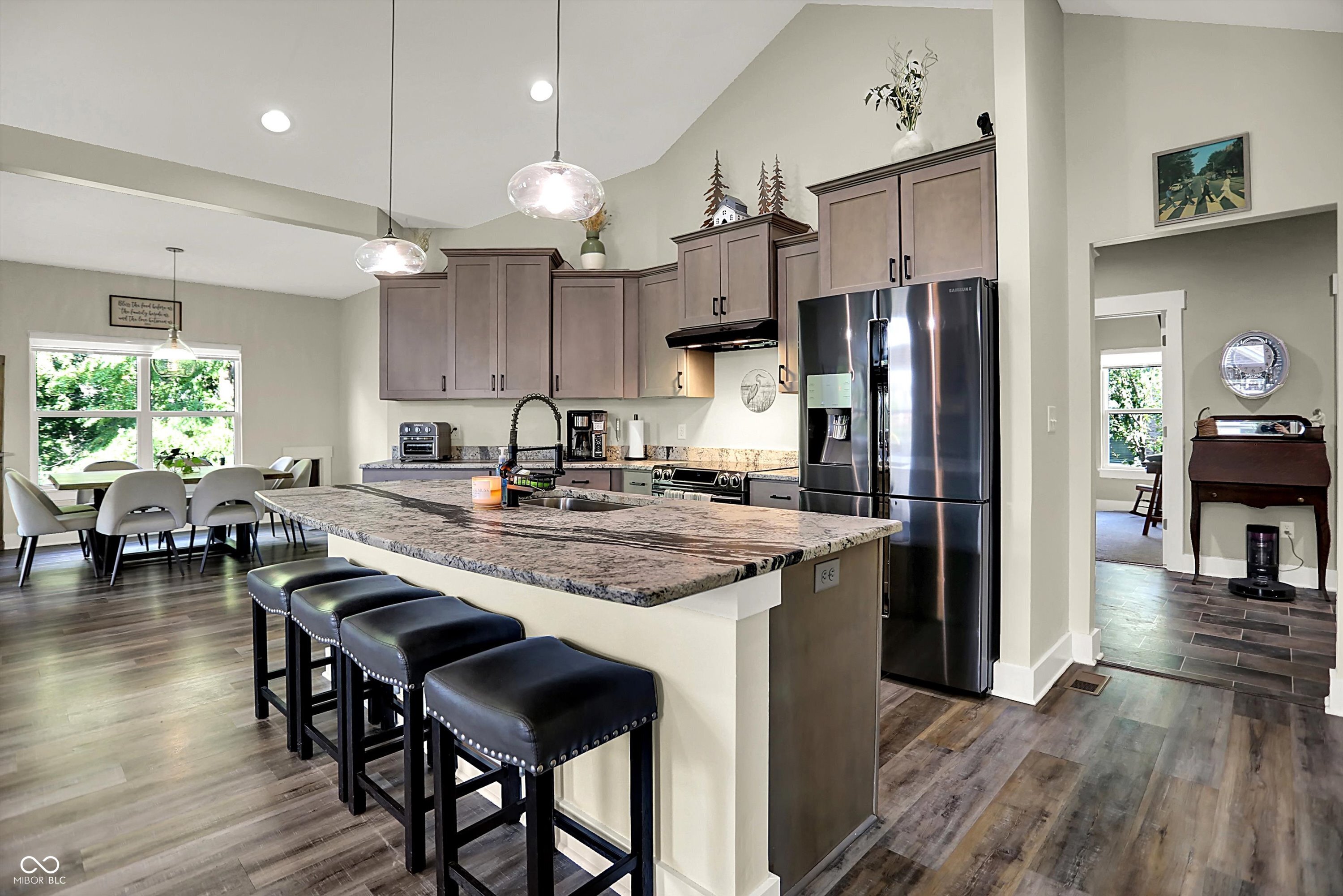 1089 Summerwood Boulevard