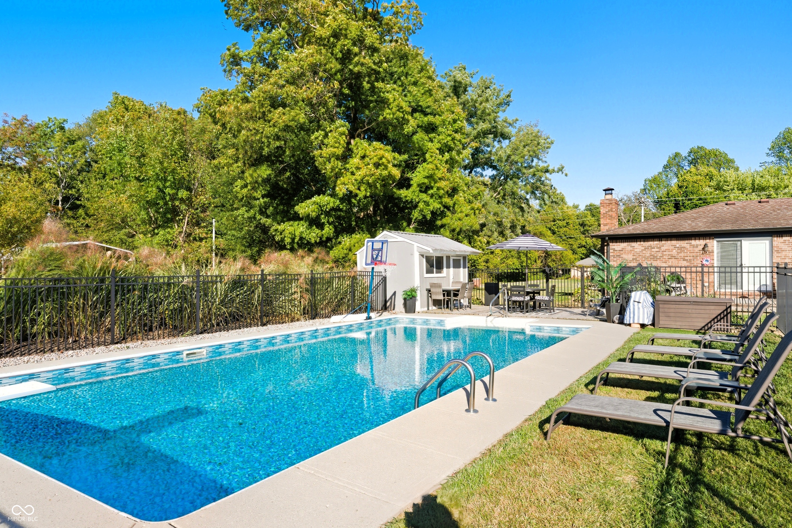 1188 N County Road 425 E Avon IN 46123