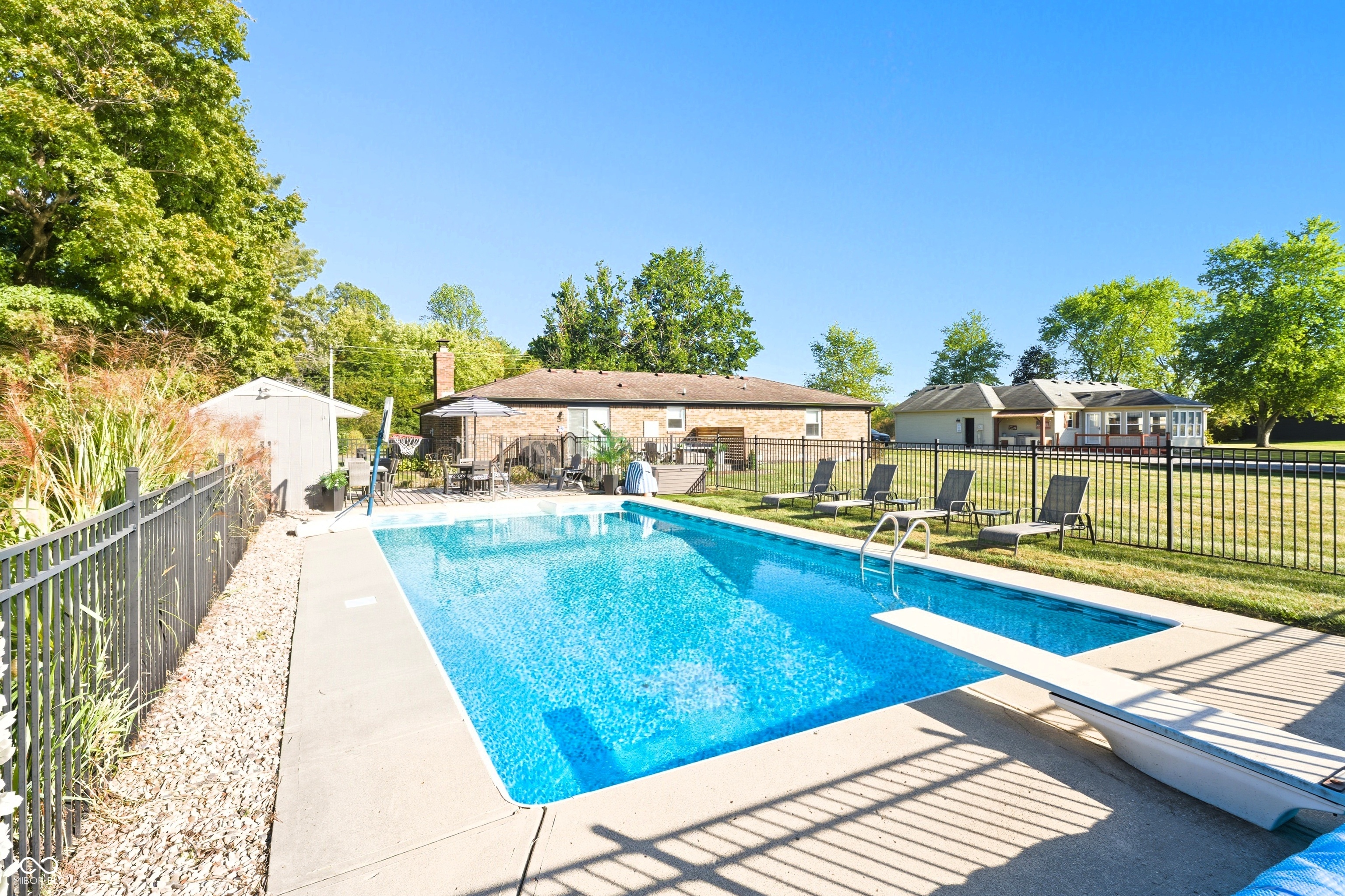 1188 N County Road 425 E Avon IN 46123