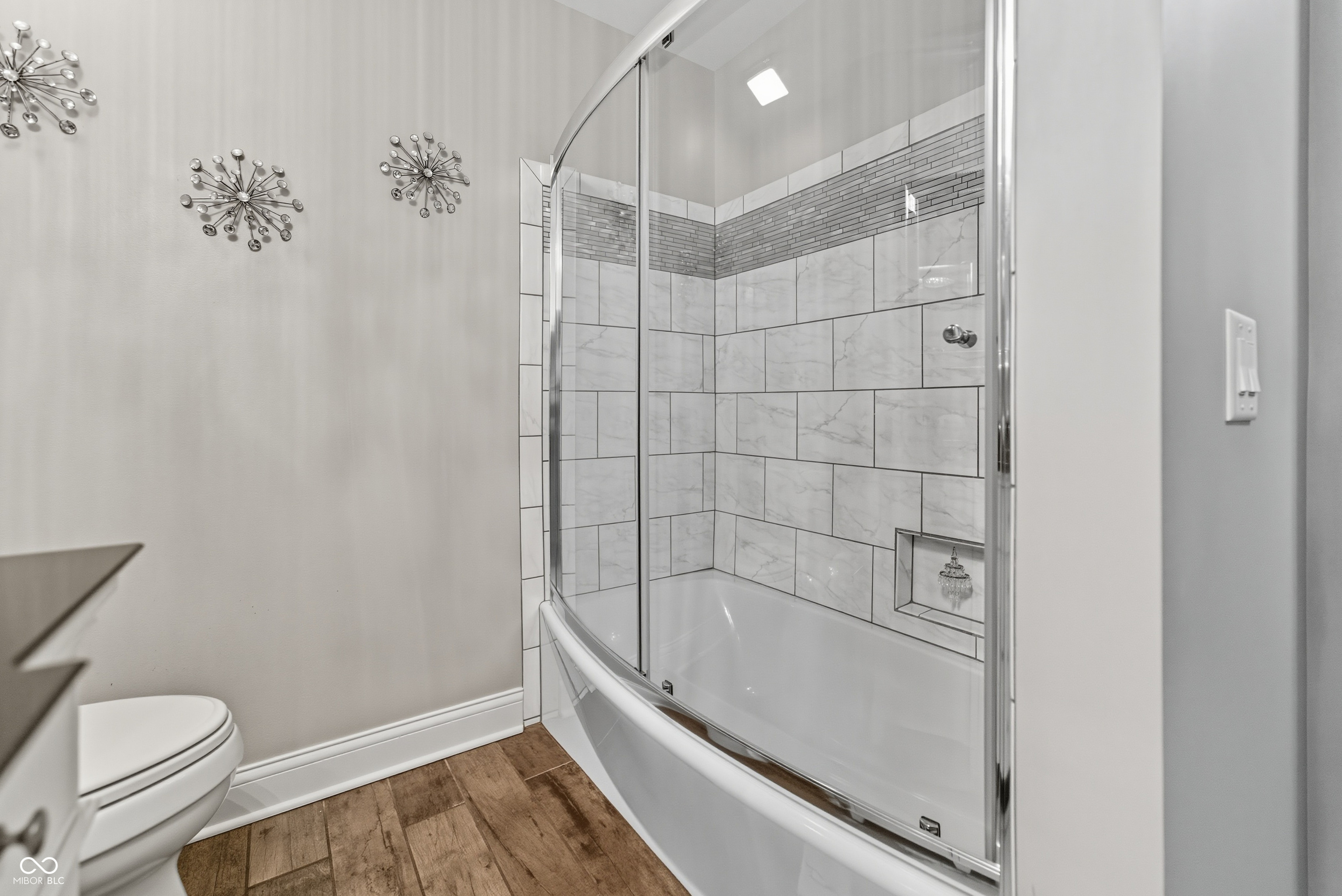 1188 N County Road 425 E Avon IN 46123