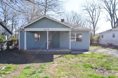 Photo of 1313 S Riley Avenue, Indianapolis, IN 46203 (MLS # 22093055)