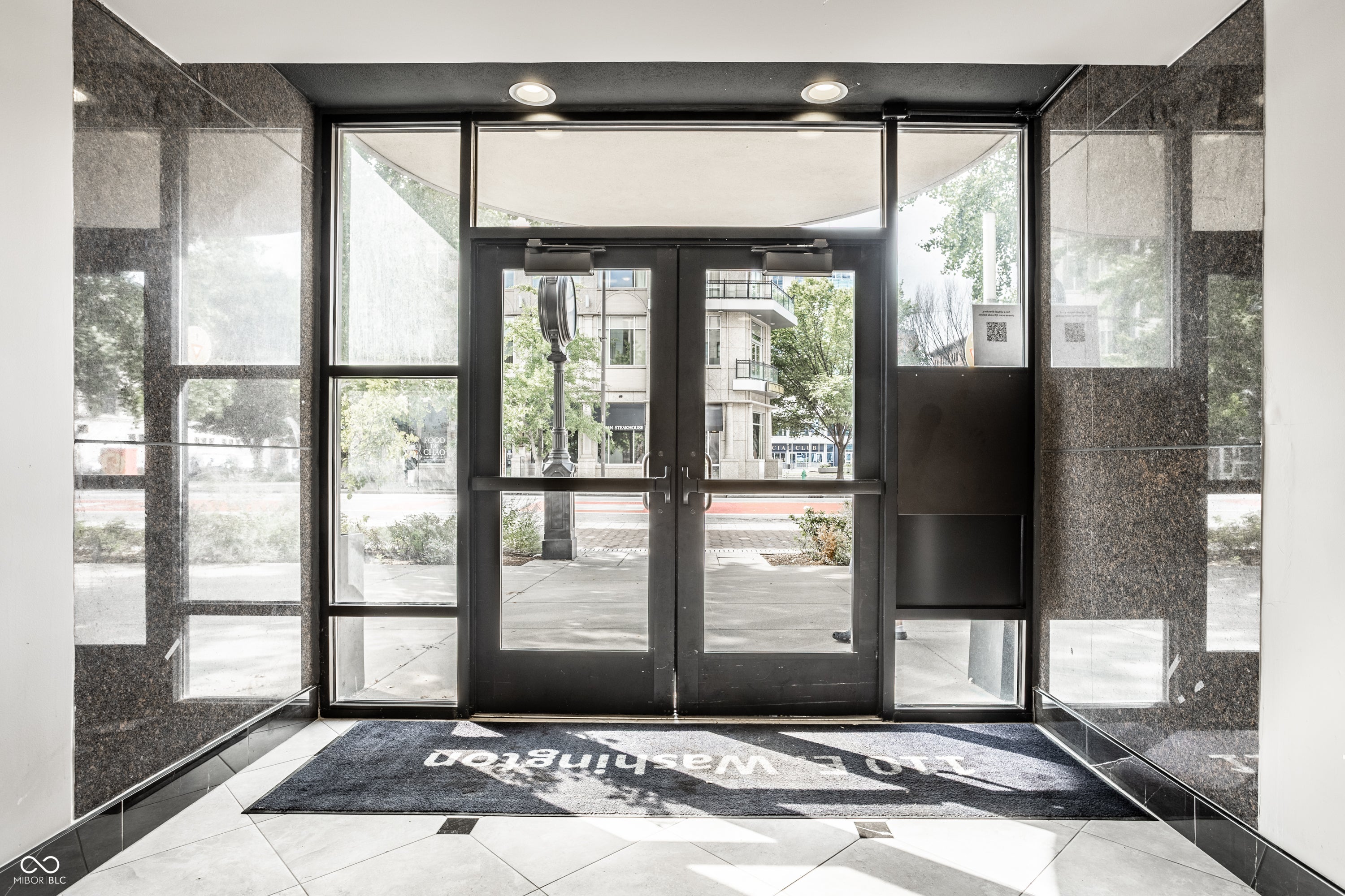 110 E Washington Street # 1402