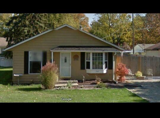 Photo 1 of 33 — 707 School Street, Greenfield, IN 46140