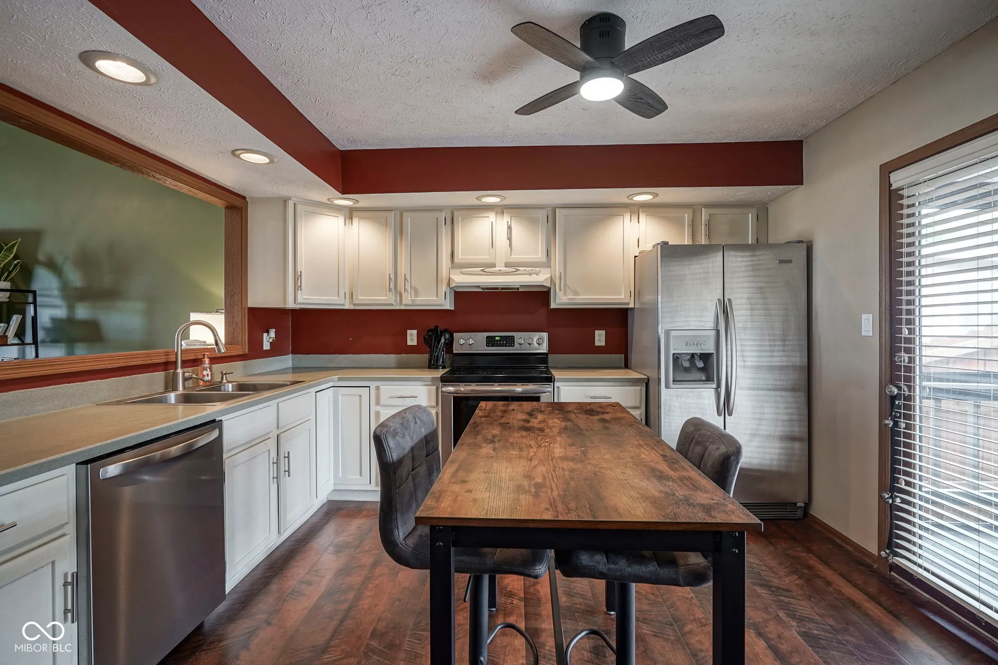 Greenwood, Indiana 46143, United States, 2 Bedrooms Bedrooms, ,2 BathroomsBathrooms,Residential,Pending,102931