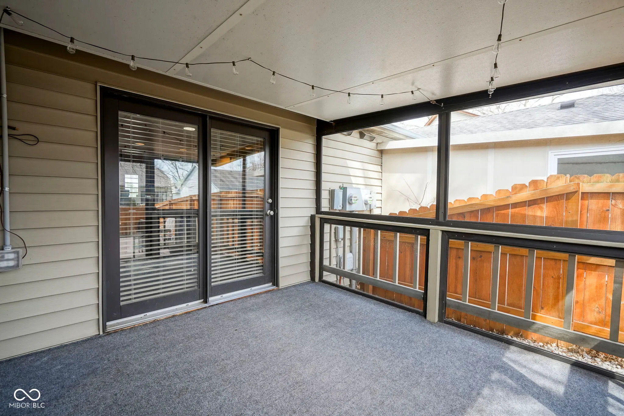 Greenwood, Indiana 46143, United States, 2 Bedrooms Bedrooms, ,2 BathroomsBathrooms,Residential,Pending,102931