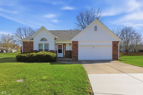 Photo of 8953 Baywood Circle, Indianapolis, IN 46256 (MLS # 22094401)
