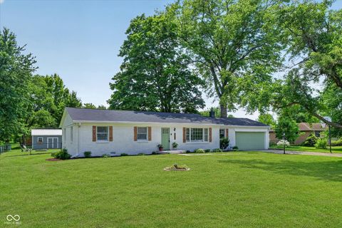 Photo of 7341 W Sacramento Drive, Greenfield, IN 46140 (MLS # 22110001)