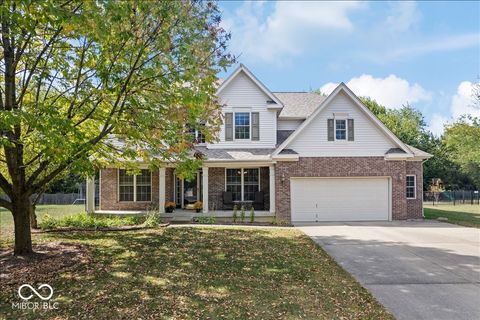Photo of 4361 Weather Stone Crossing, Zionsville, IN 46077 (MLS # 22066906)