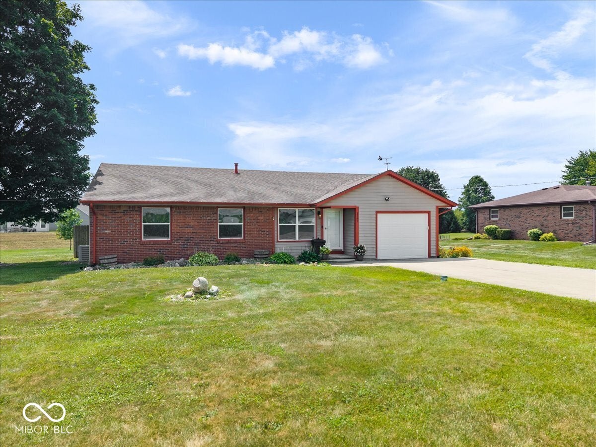 1187 E New Road