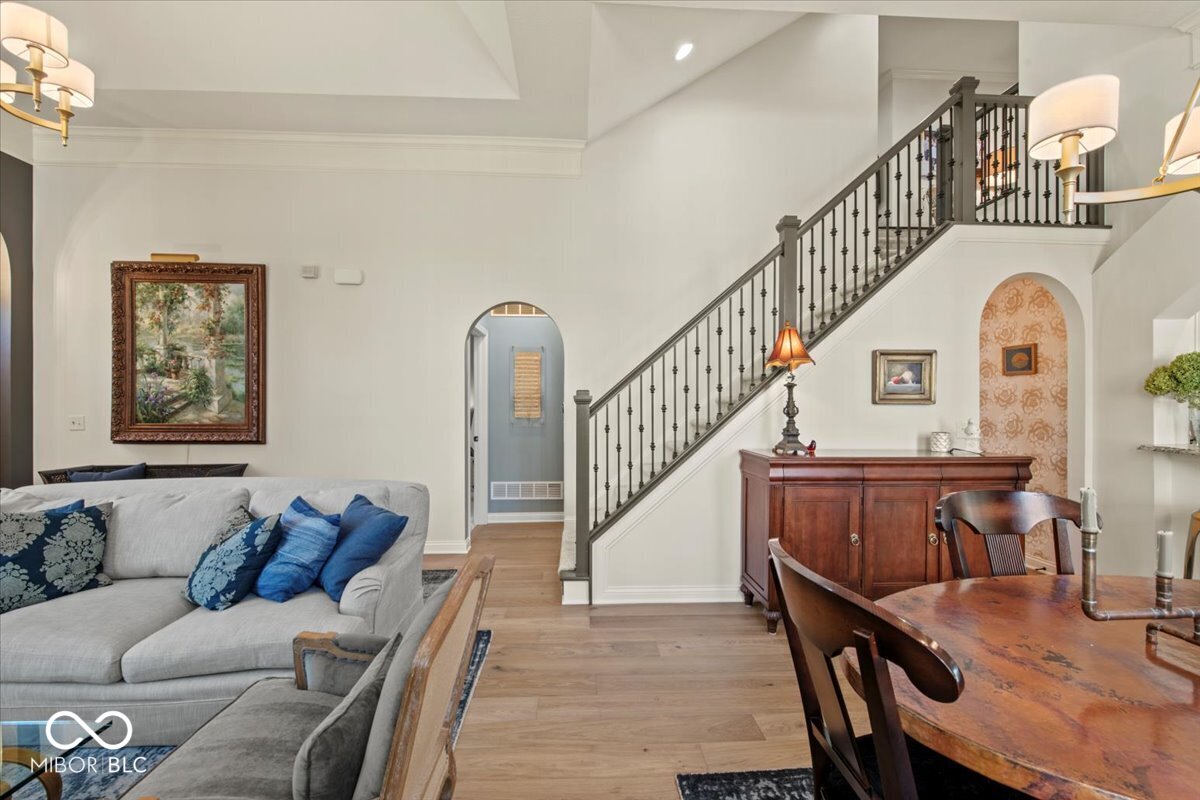 6687 Beekman Place A