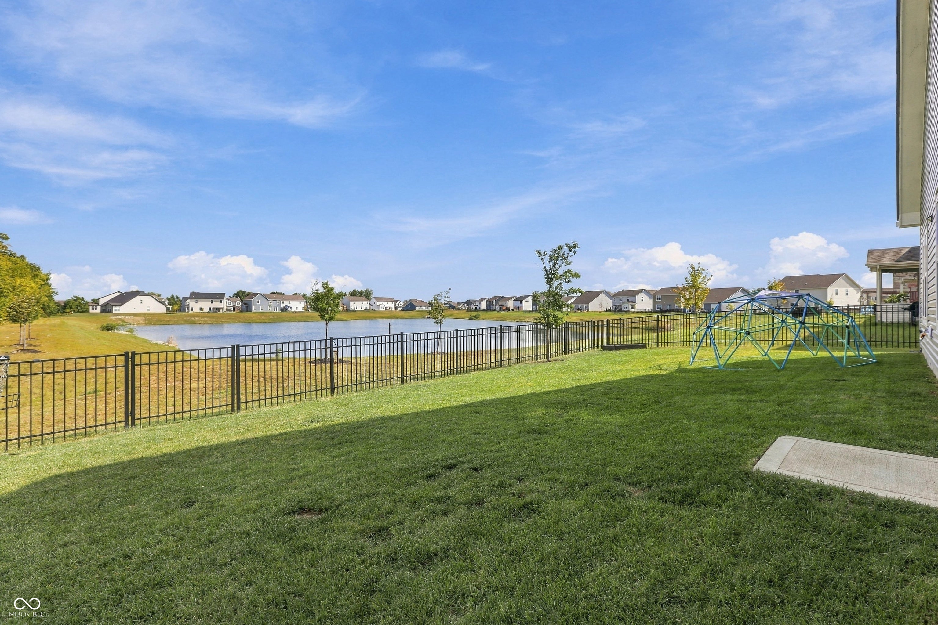 17896 Paula Walk