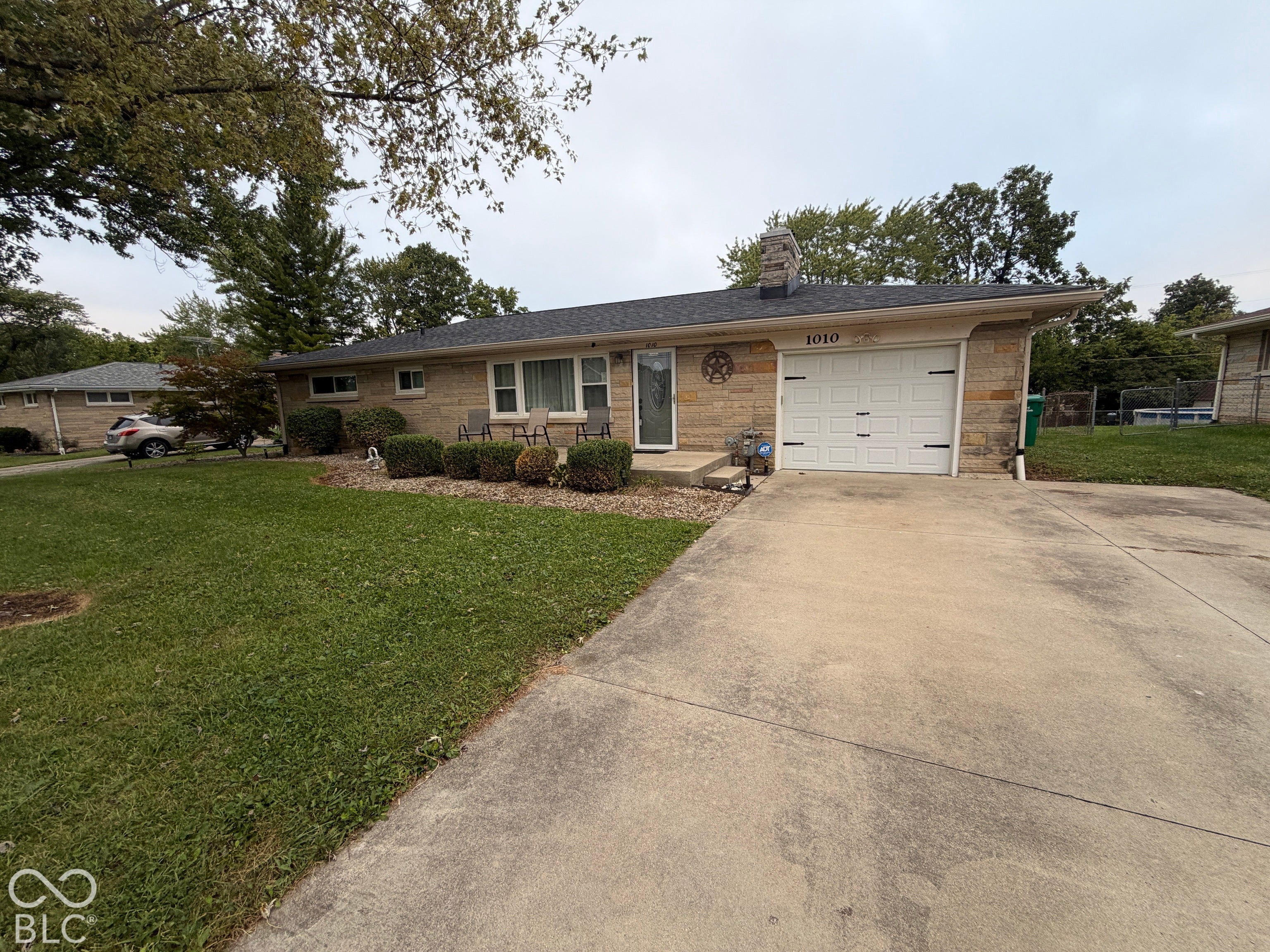 1010 Crescent Drive