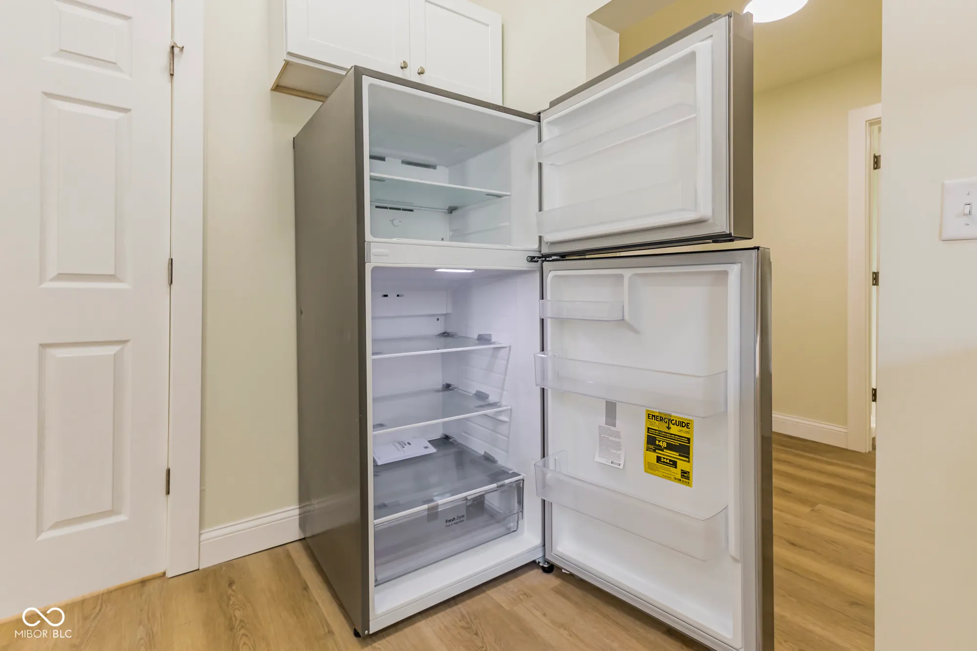 Greensburg, Indiana 47240, United States, 3 Bedrooms Bedrooms, ,2 BathroomsBathrooms,Residential,Pending,210658