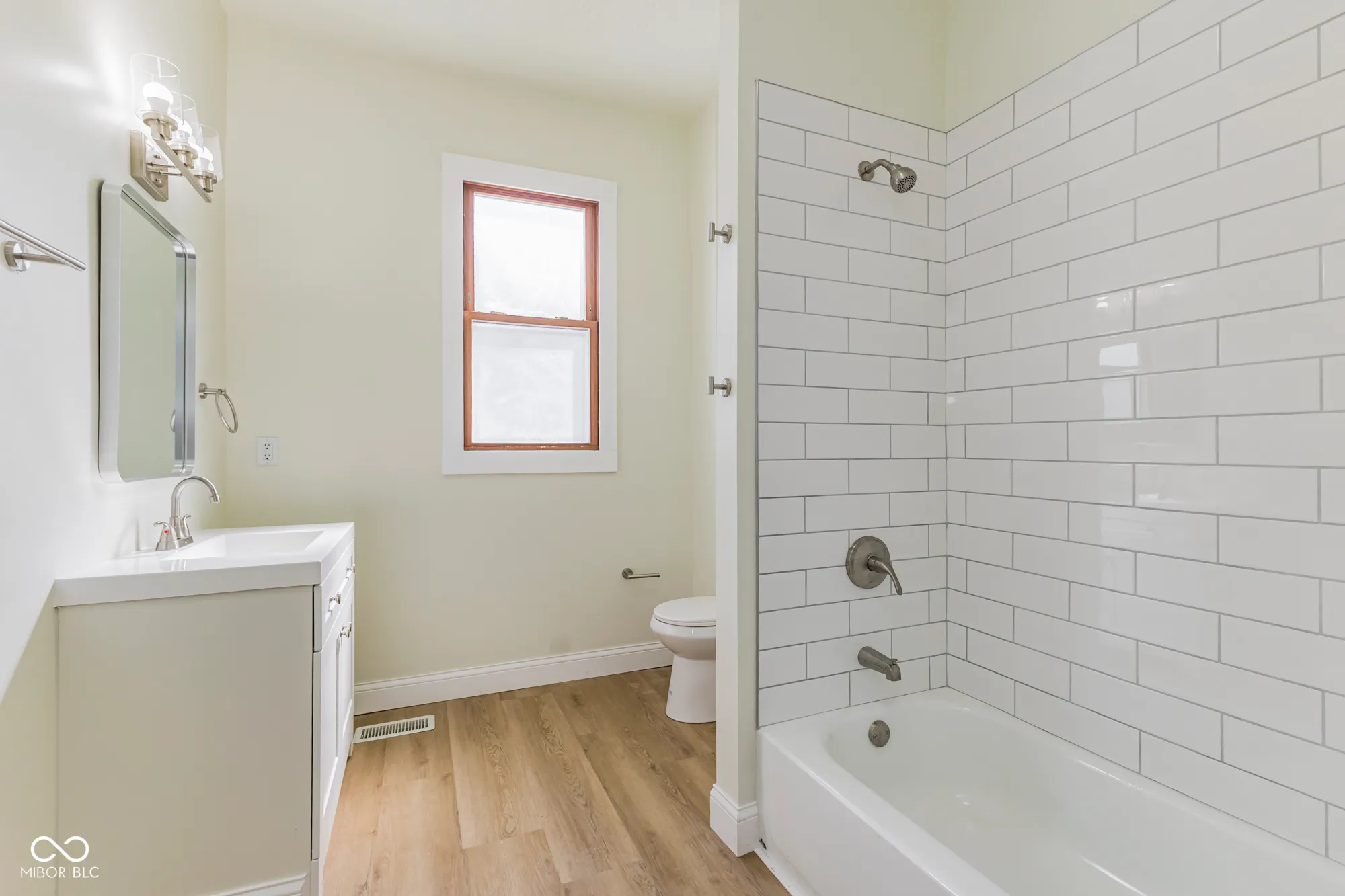 Greensburg, Indiana 47240, United States, 3 Bedrooms Bedrooms, ,2 BathroomsBathrooms,Residential,Pending,210658