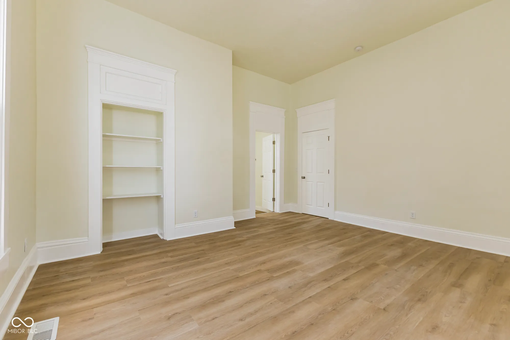 Greensburg, Indiana 47240, United States, 3 Bedrooms Bedrooms, ,2 BathroomsBathrooms,Residential,Pending,210658