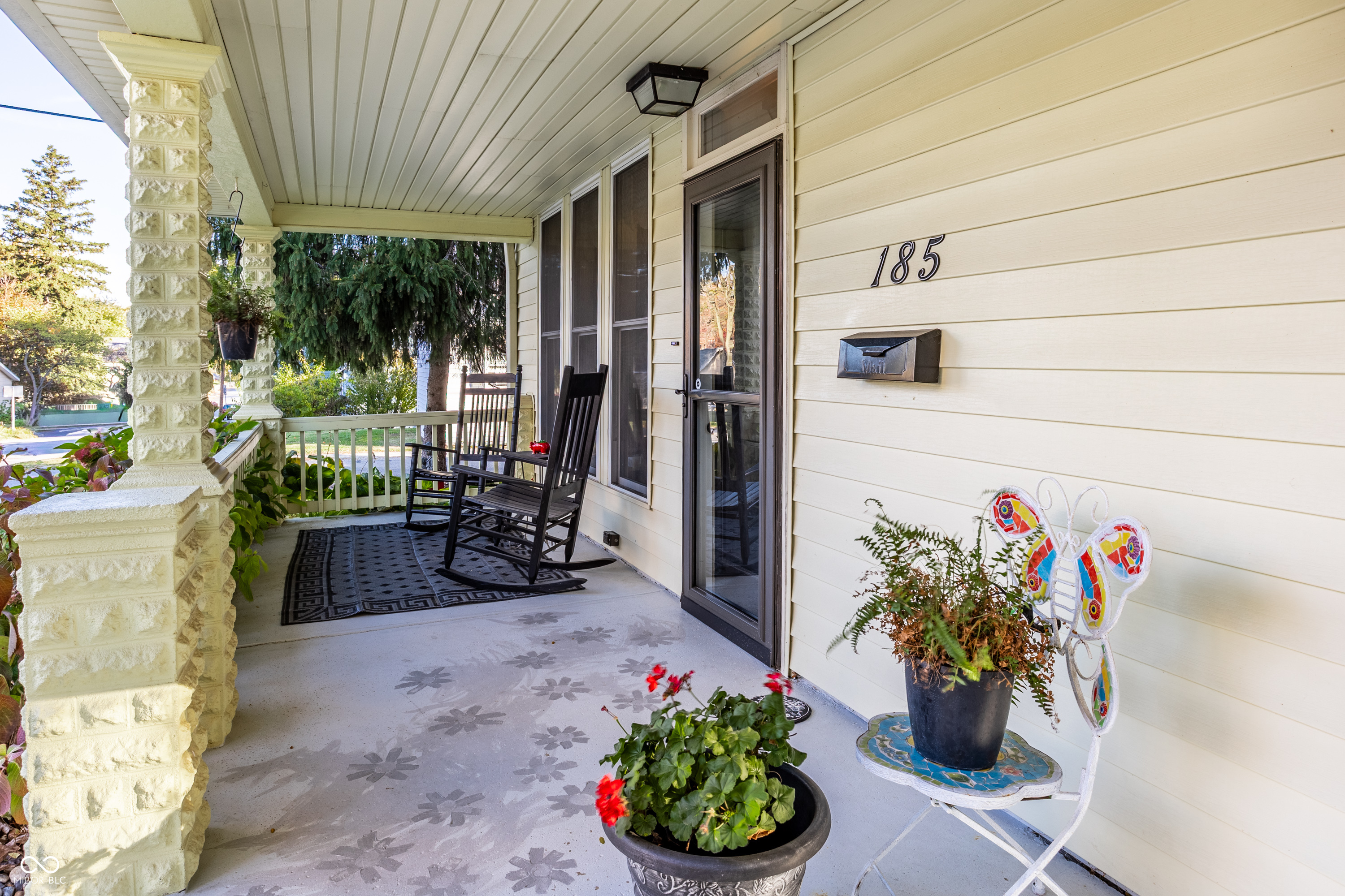 185 N Washington Street