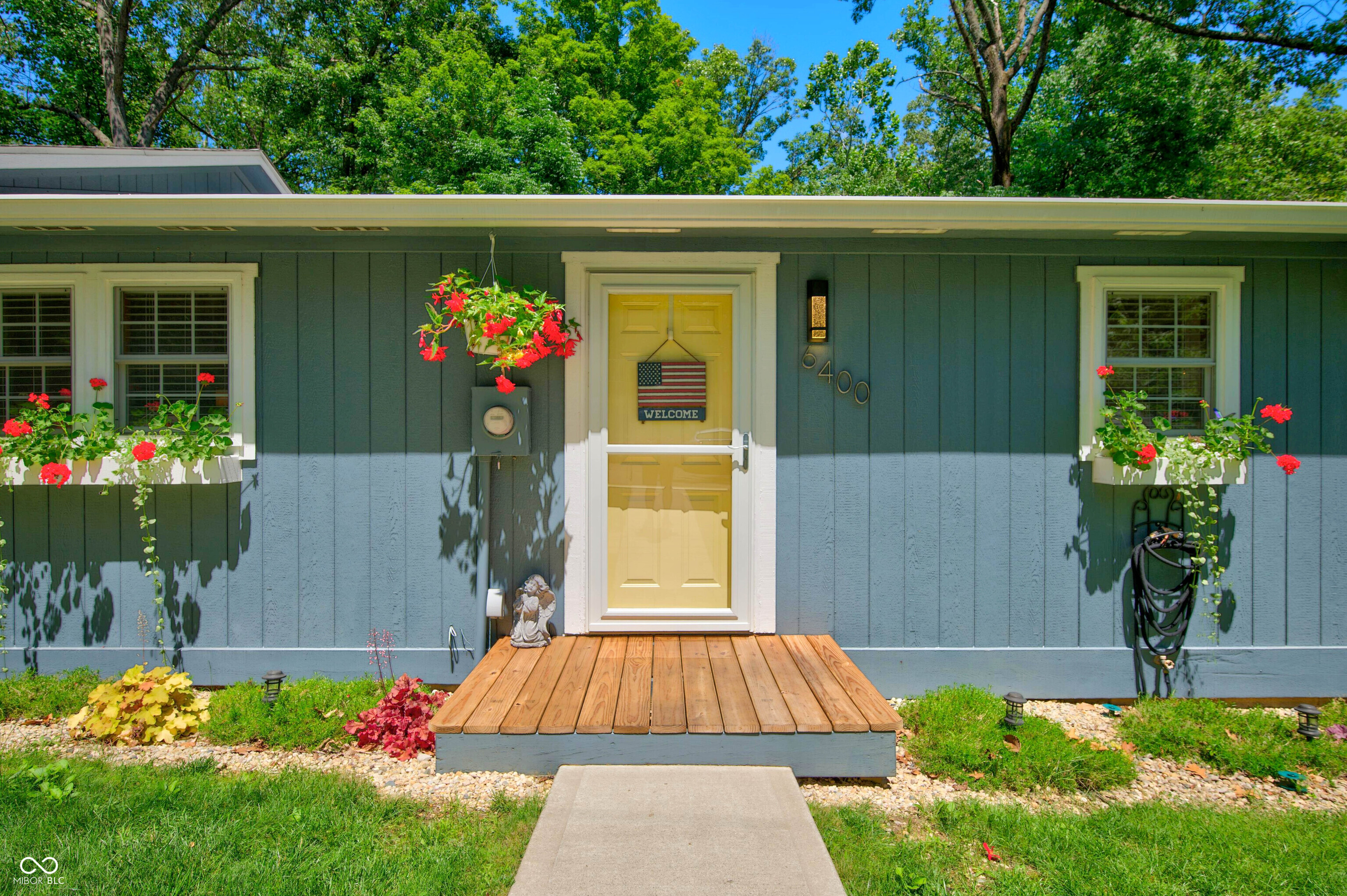 6400 Mallard Drive