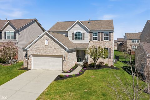 Photo of 11852 Wynsom Court, Fishers, IN 46038 (MLS # 22094429)