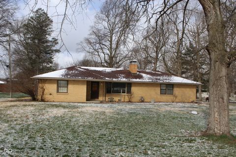 Photo of 1035 N Scatterfield Road, Anderson, IN 46012 (MLS # 22090164)