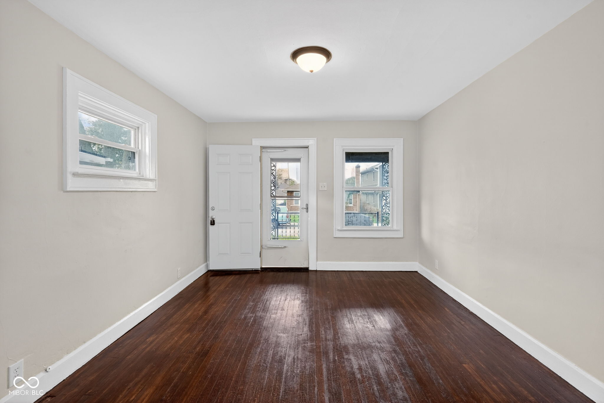 937-939 N Drexel Avenue N