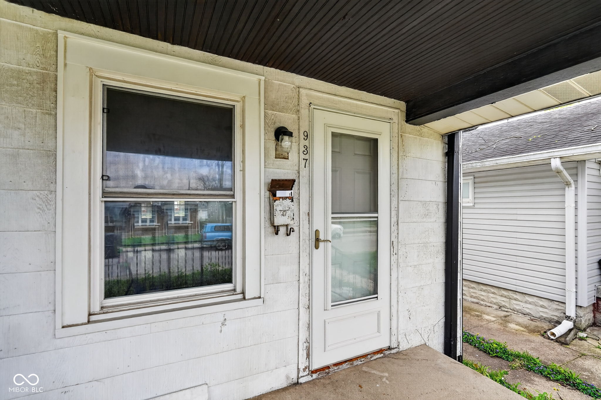 937-939 N Drexel Avenue N