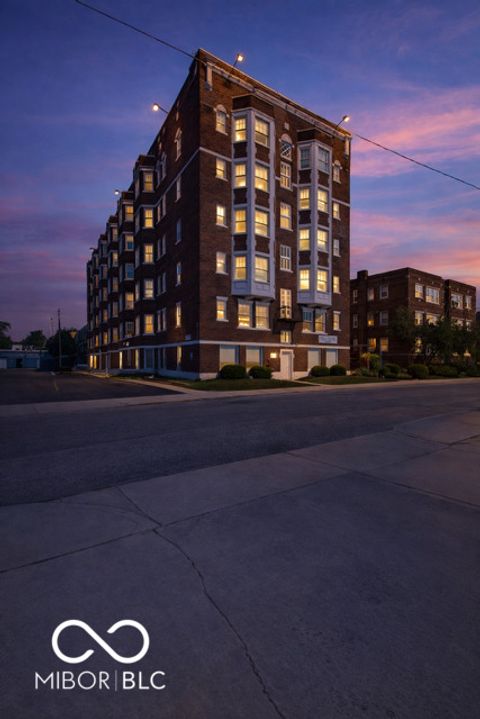 Photo of 230 E 9th Street #410, Indianapolis, IN 46204 (MLS # 22082279)
