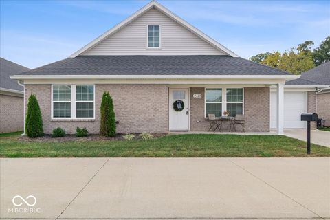 Photo of 2620 Pecan Trace, Evansville, IN 47715 (MLS # 22051710)