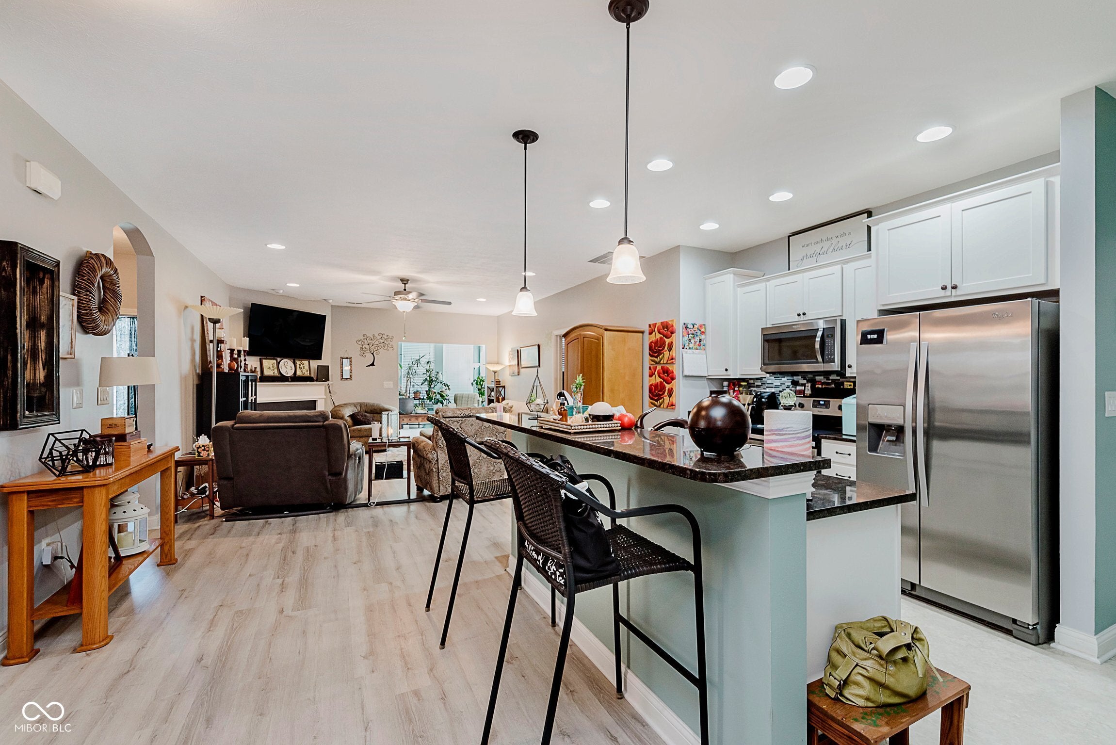 4142 Cairo Way