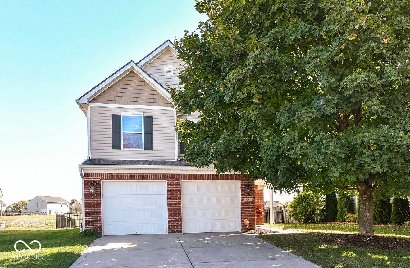 3391 Roundlake Lane