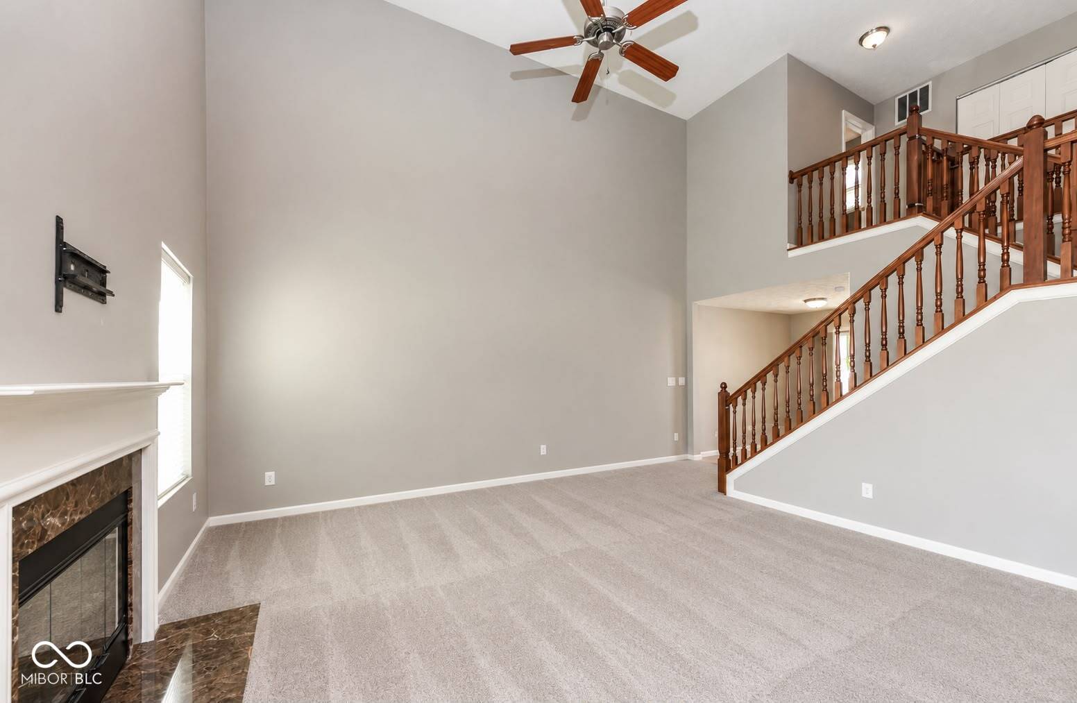 3391 Roundlake Lane