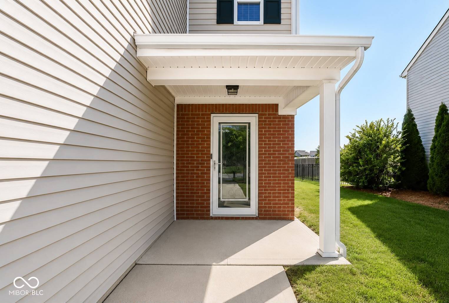 3391 Roundlake Lane