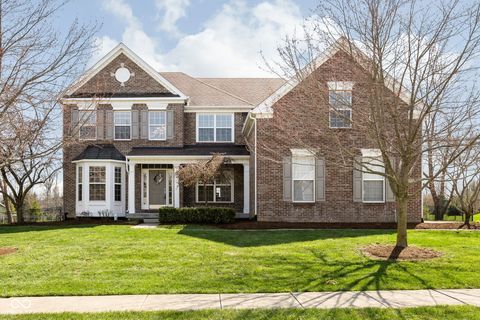 Photo of 14095 Farmstead Drive, Fishers, IN 46040 (MLS # 22085784)