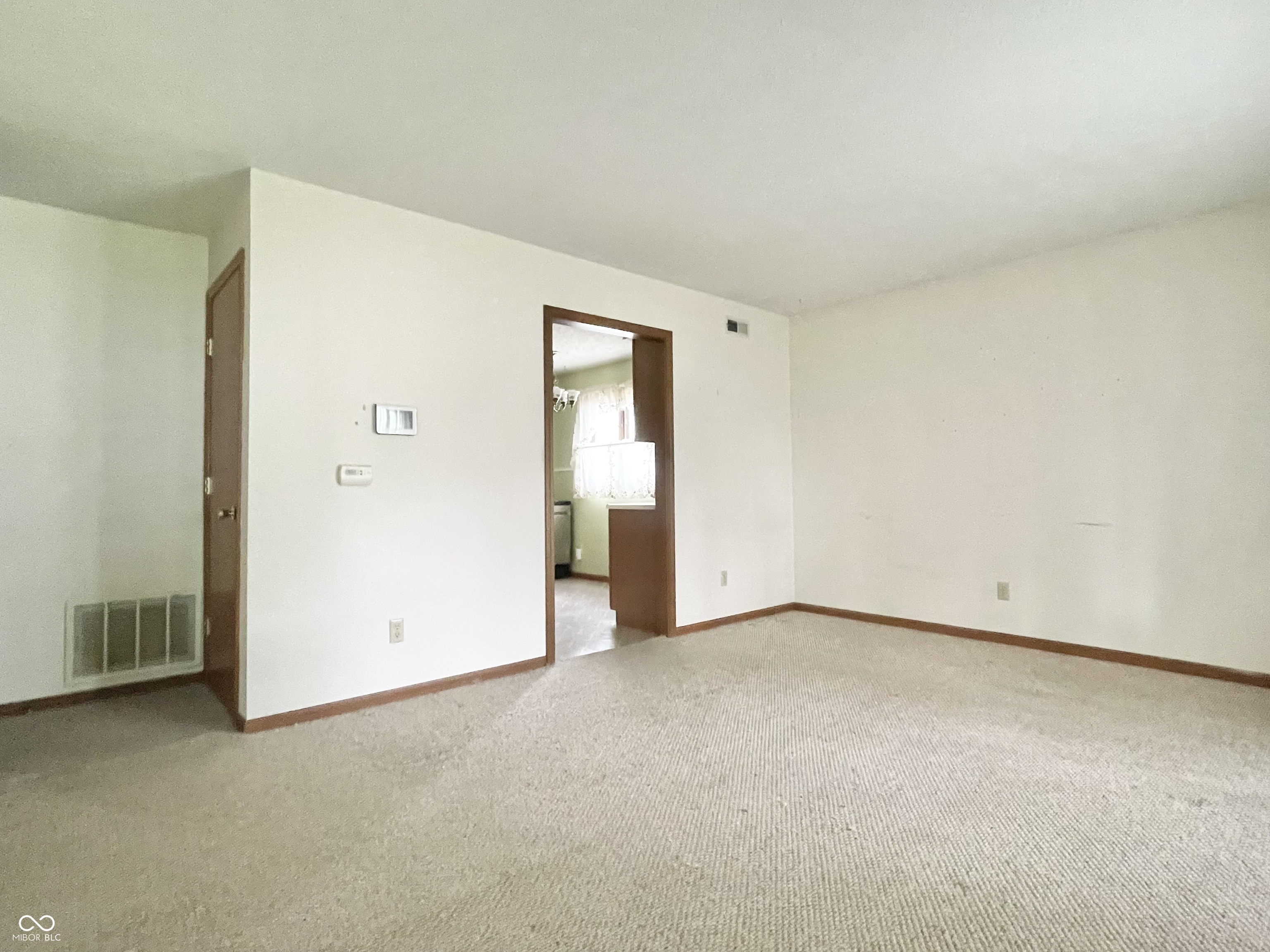 2424 Foxhall Drive