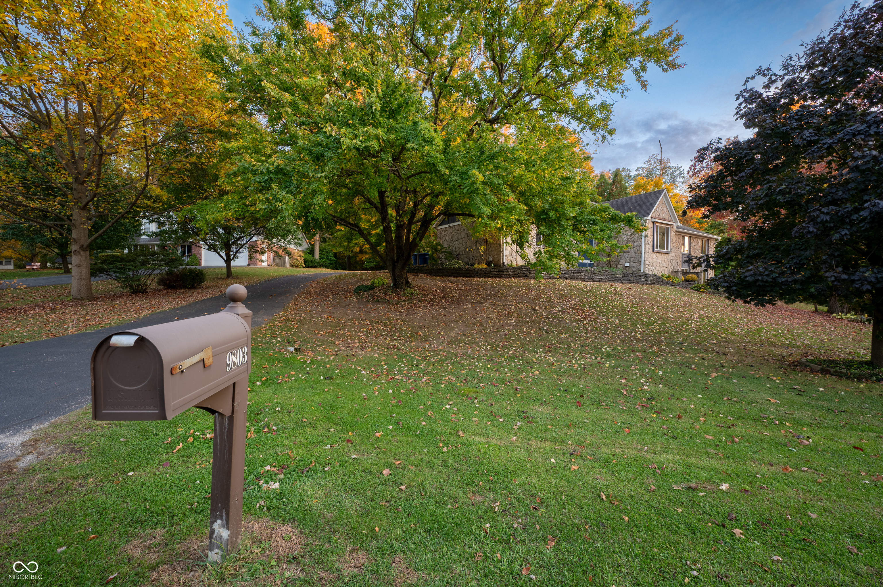 9803 Willa Bonn Court