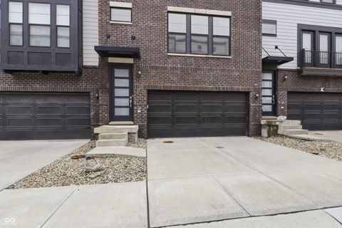 Photo of 9739 Junction Station, Fishers, IN 46037 (MLS # 22098523)