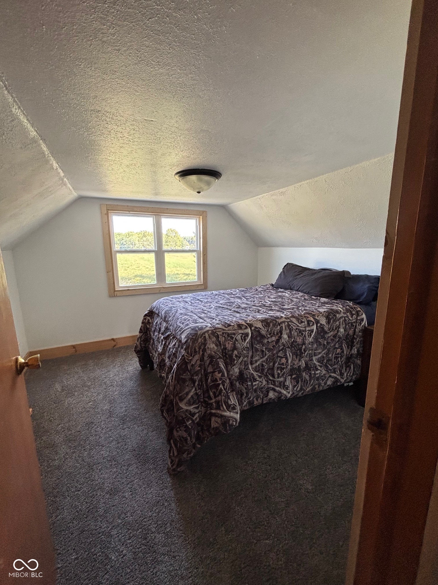Columbus, Indiana, 47201, United States, 3 Bedrooms Bedrooms, ,2 BathroomsBathrooms,Residential,Active,1954421
