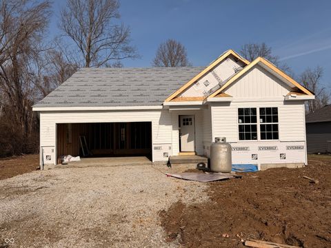 323 Jefferson Valley Coatesville IN 46121