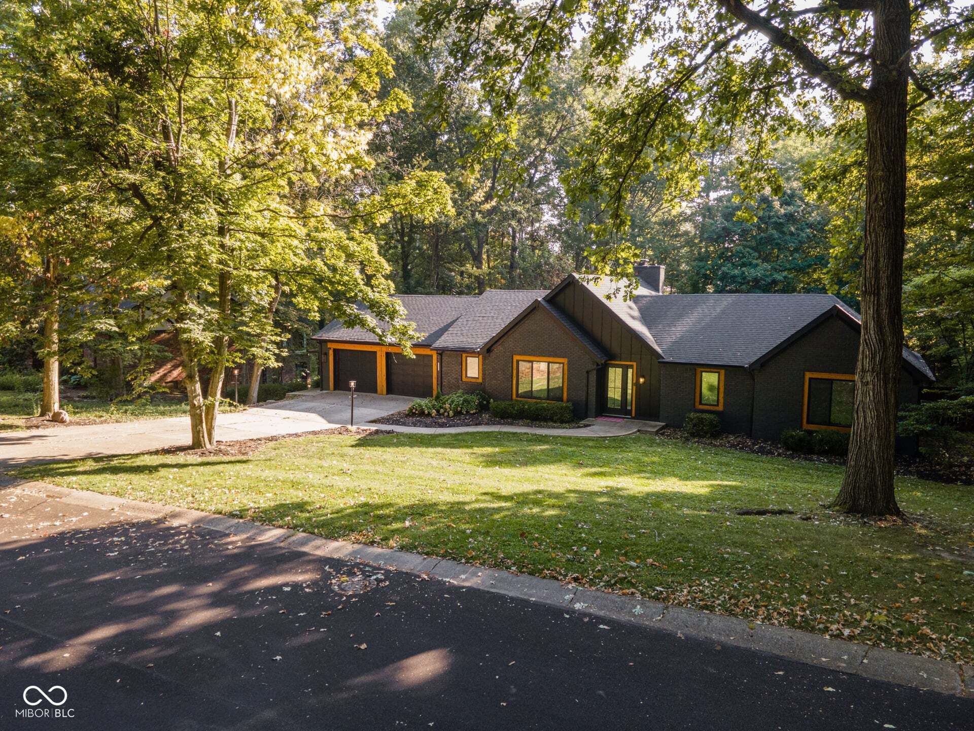 6093 Tremont Boulevard