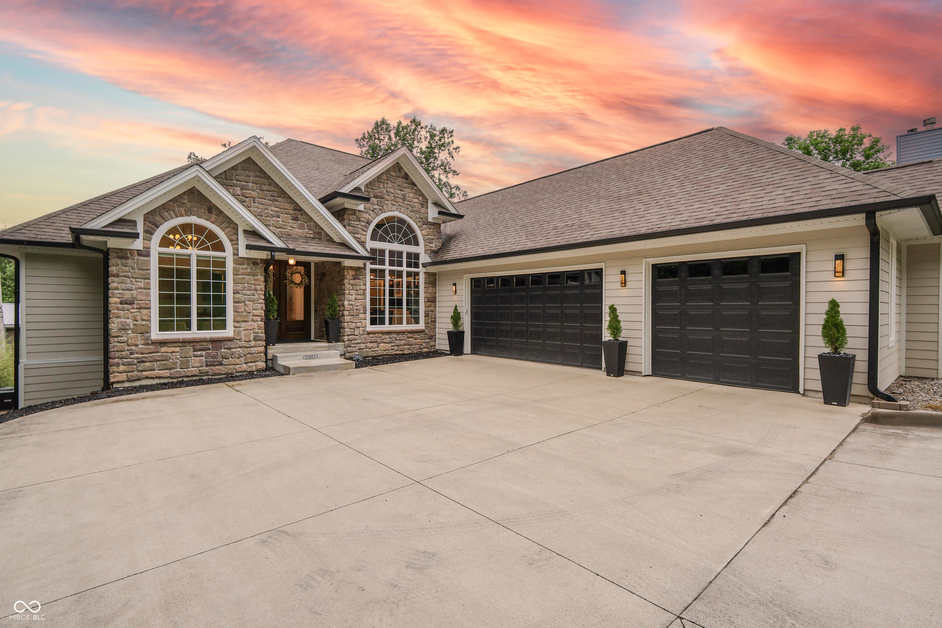 11911 W Grandview Drive