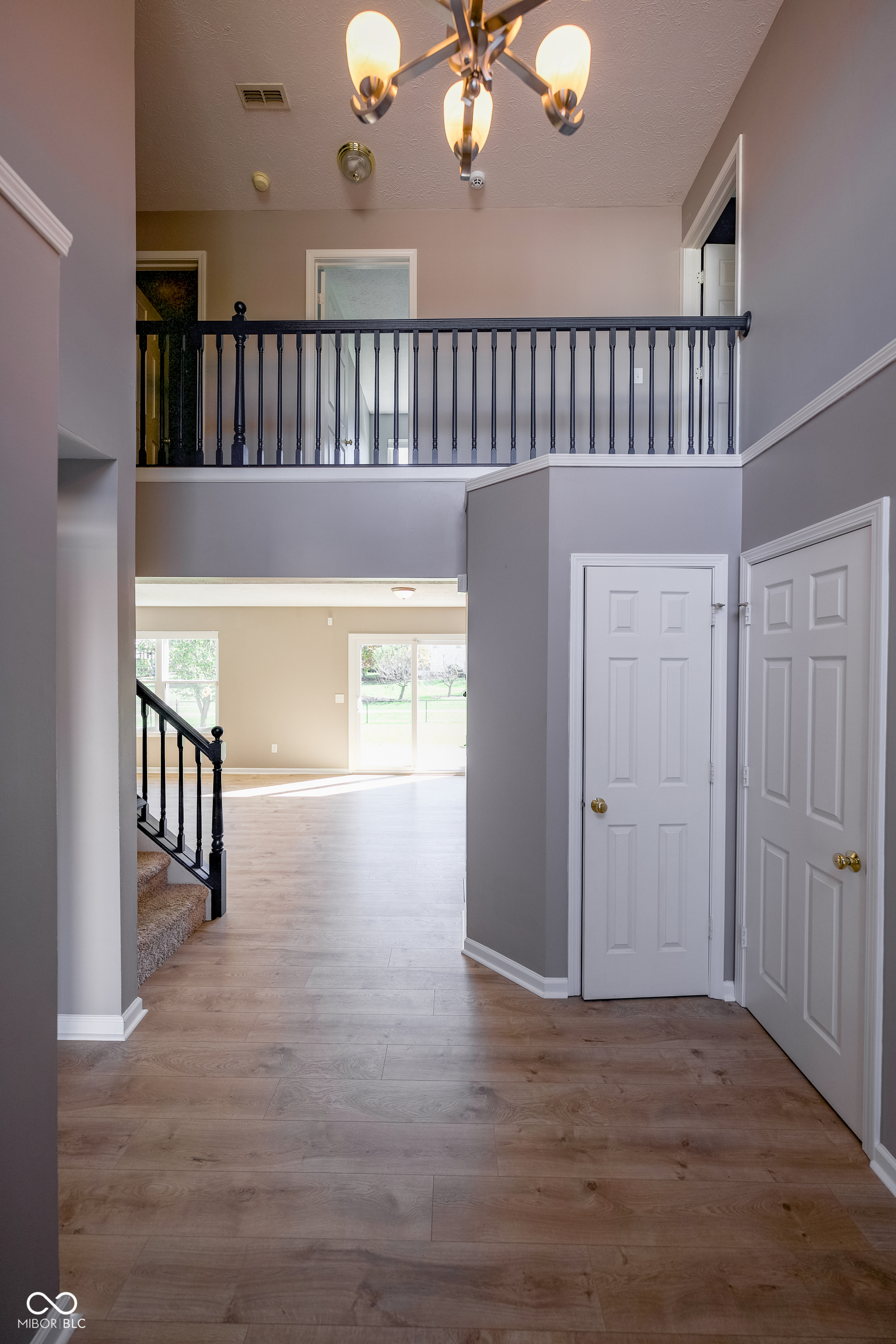 5730 Columbia Circle