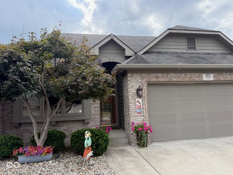 Photo of 765 Cottage Lane, Greenwood, IN 46143 (MLS # 22125758)